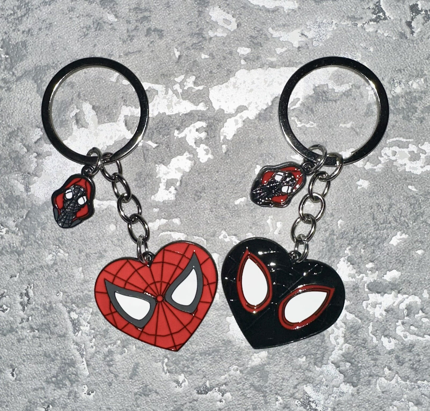 Spiderman Hearts Couples matching Valentines Keyrings Car keys Gift Black Red