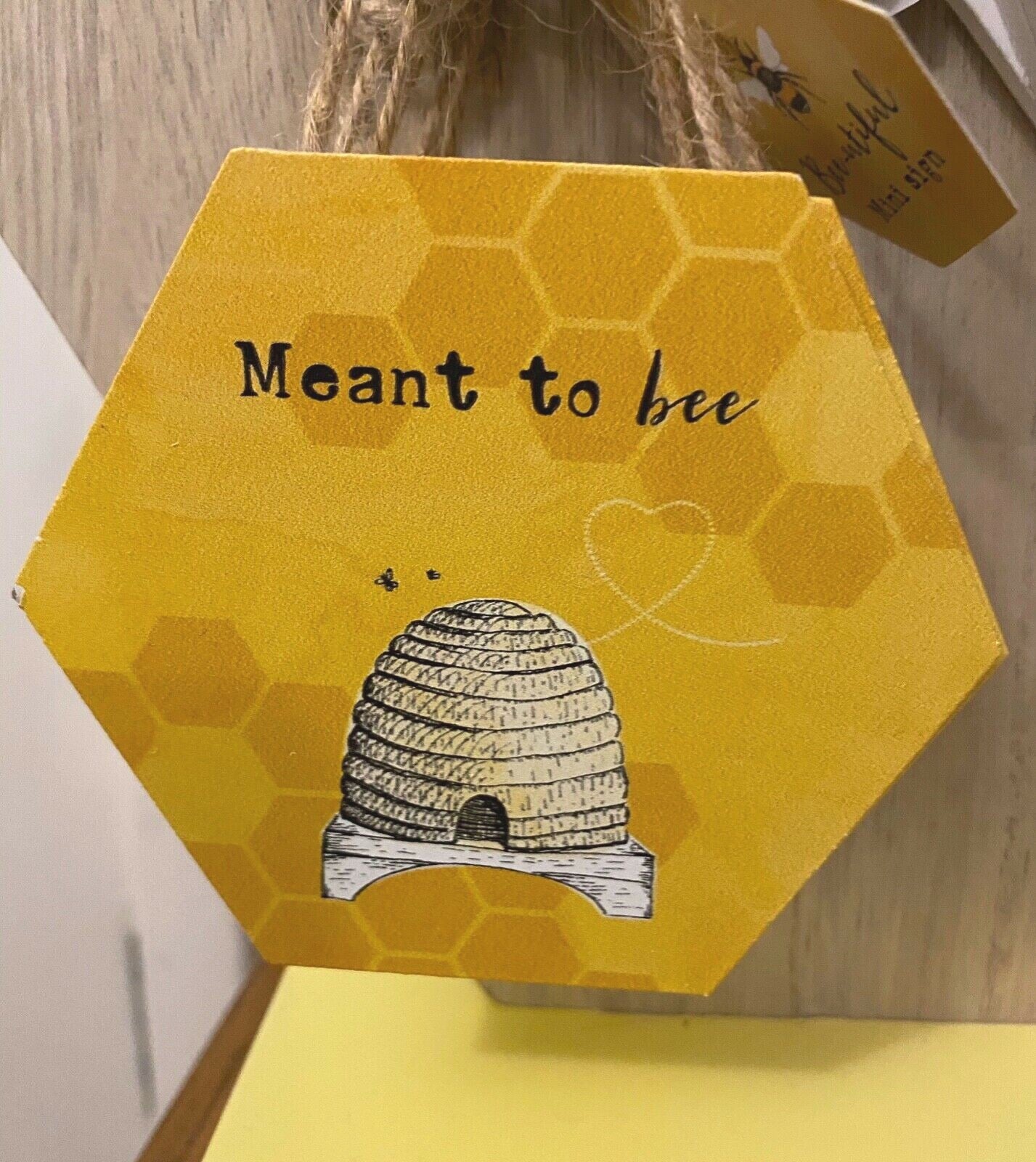 Queen Bee - eutiful wood hanging Wall signs gift Teacher Mum to be Plaque