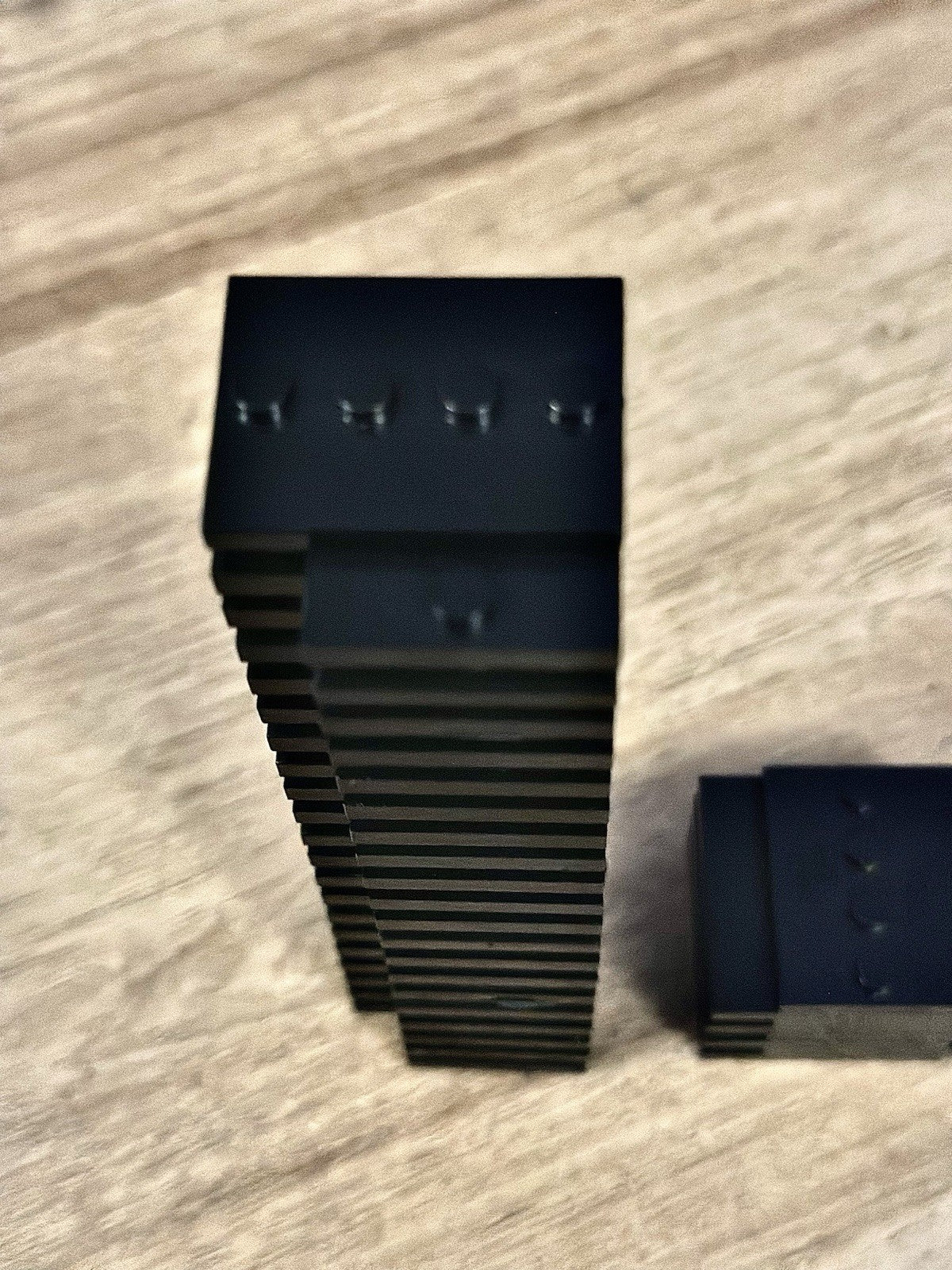 40 X Minifigure Mini Figure Display Base Plate 4 Stud Tile 2 Styles