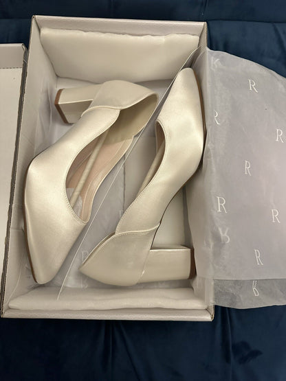 Ivory Satin Wedding Bridal Brides Maids Floral Trim Shoes Ladies Sz 6 BNIB Xmas