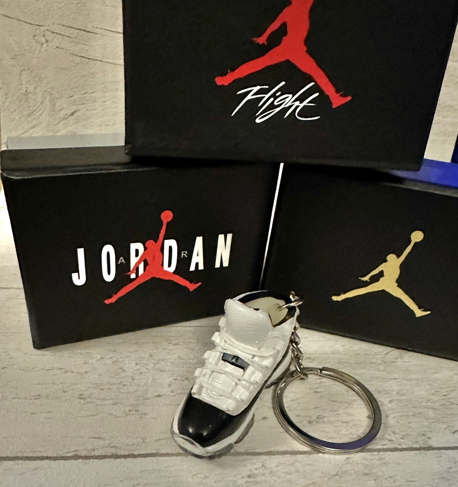 Mini Nike Keyring Jordan 11 3D Trainer sneaker White shoe Gift Box Car Key Chain