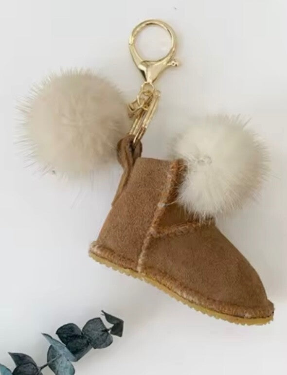 Cute Furry Snow brand boot keyring Gift pom pom Fur shoe Keychain Bag Charm
