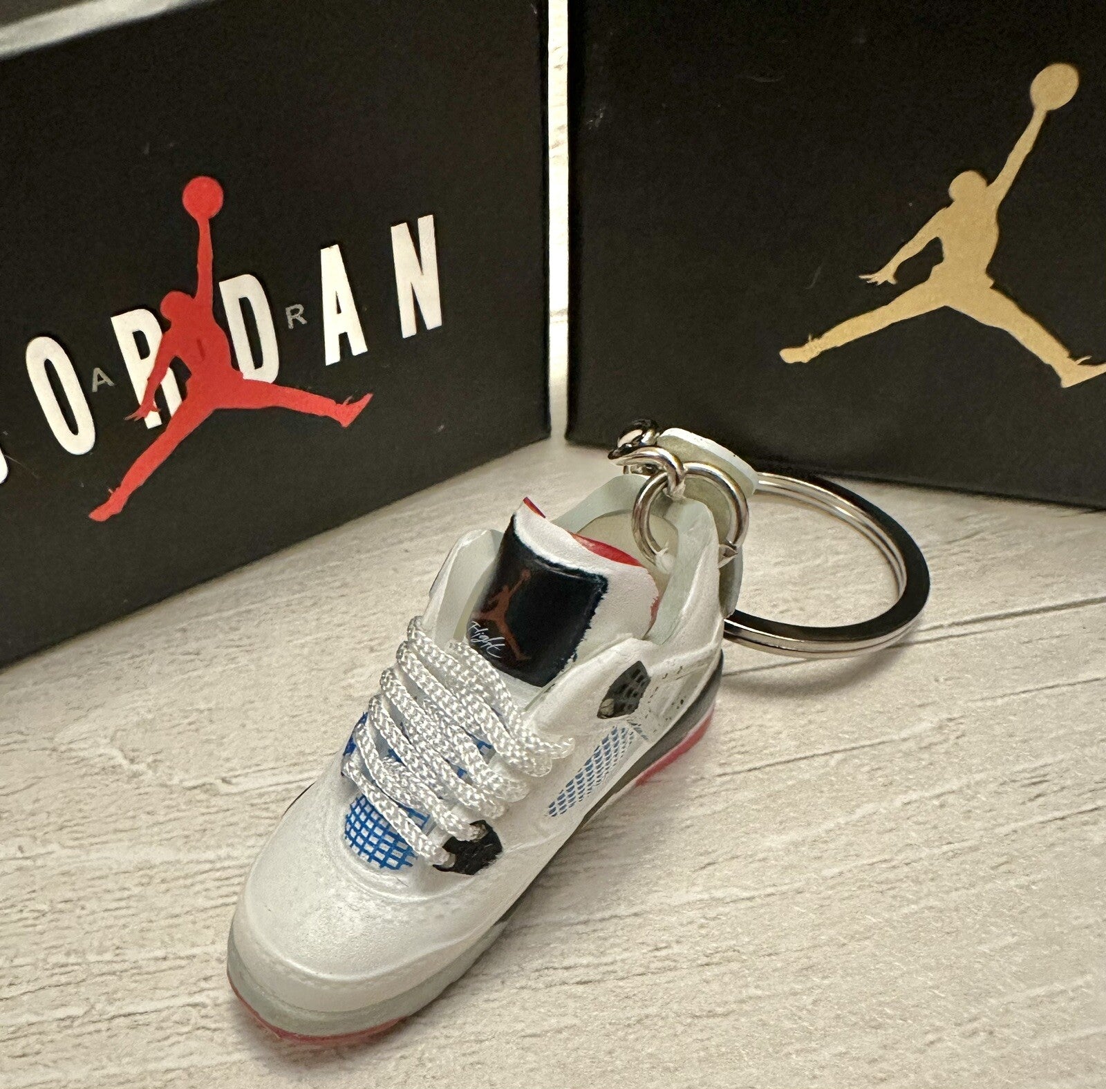 Mini Nike Jordan 4 3D Trainer sneaker Keyring Multi Red Grey Blue shoe Gift Box