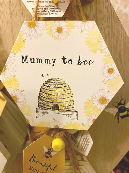 Queen Bee - eutiful wood hanging Wall signs gift Teacher Mum to be Plaque