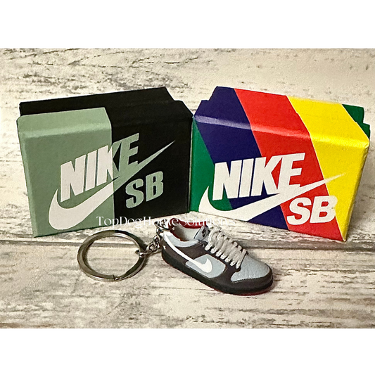 Nike Keyring Dunks Staple NYC Pigeon Low SB Trainer Sneaker 3D Keychain Box Gift