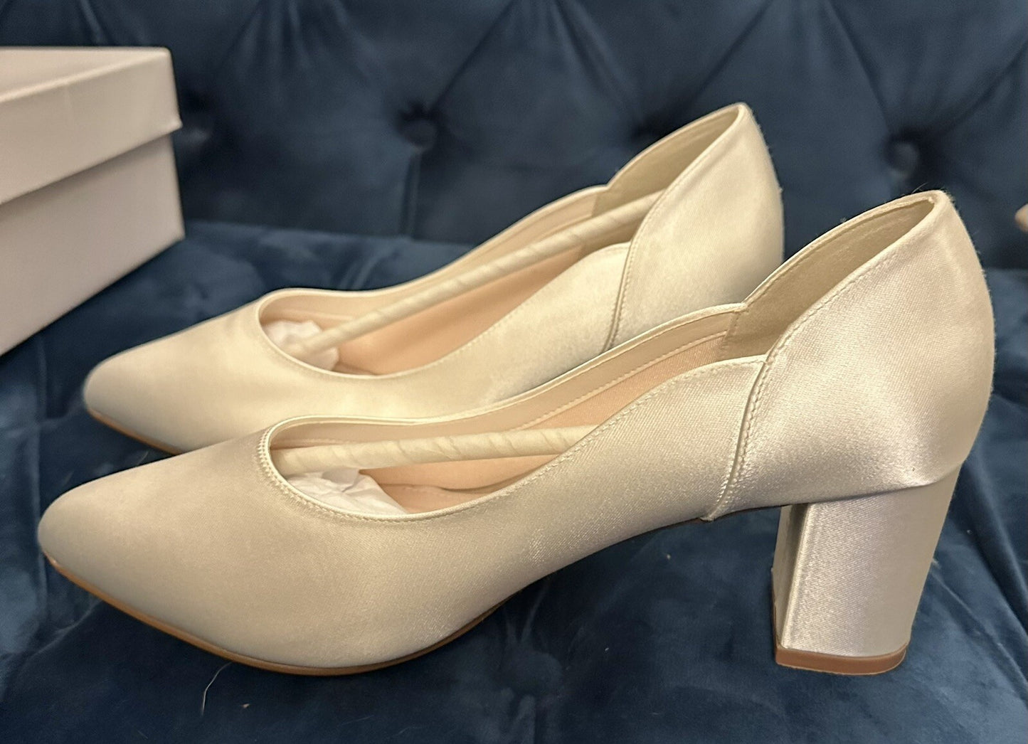 Ivory Satin Wedding Bridal Brides Maids Floral Trim Shoes Ladies Sz 6 BNIB Xmas