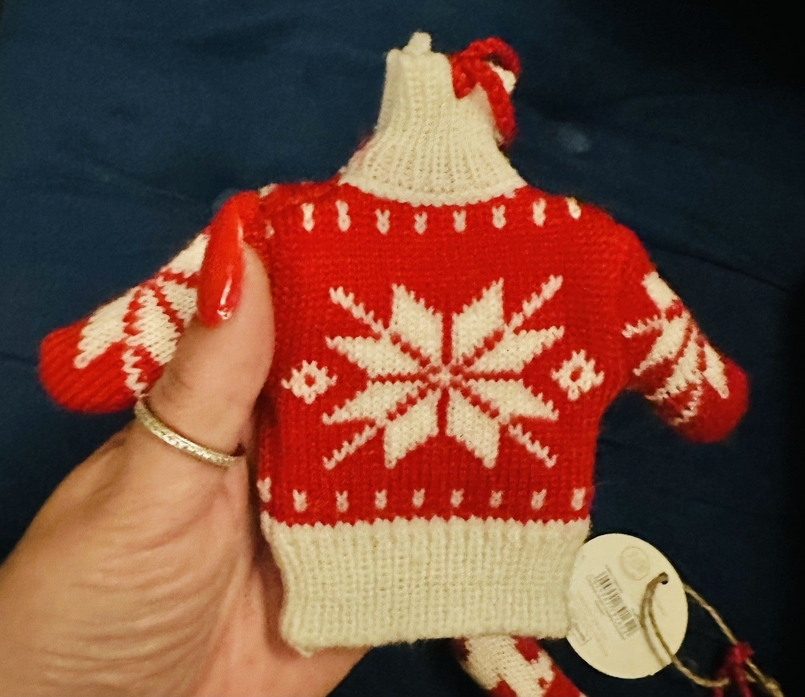 Mini Christmas Knitted Jumper Hanging Decoration Set 2 Gift Xmas Red White Wool.
