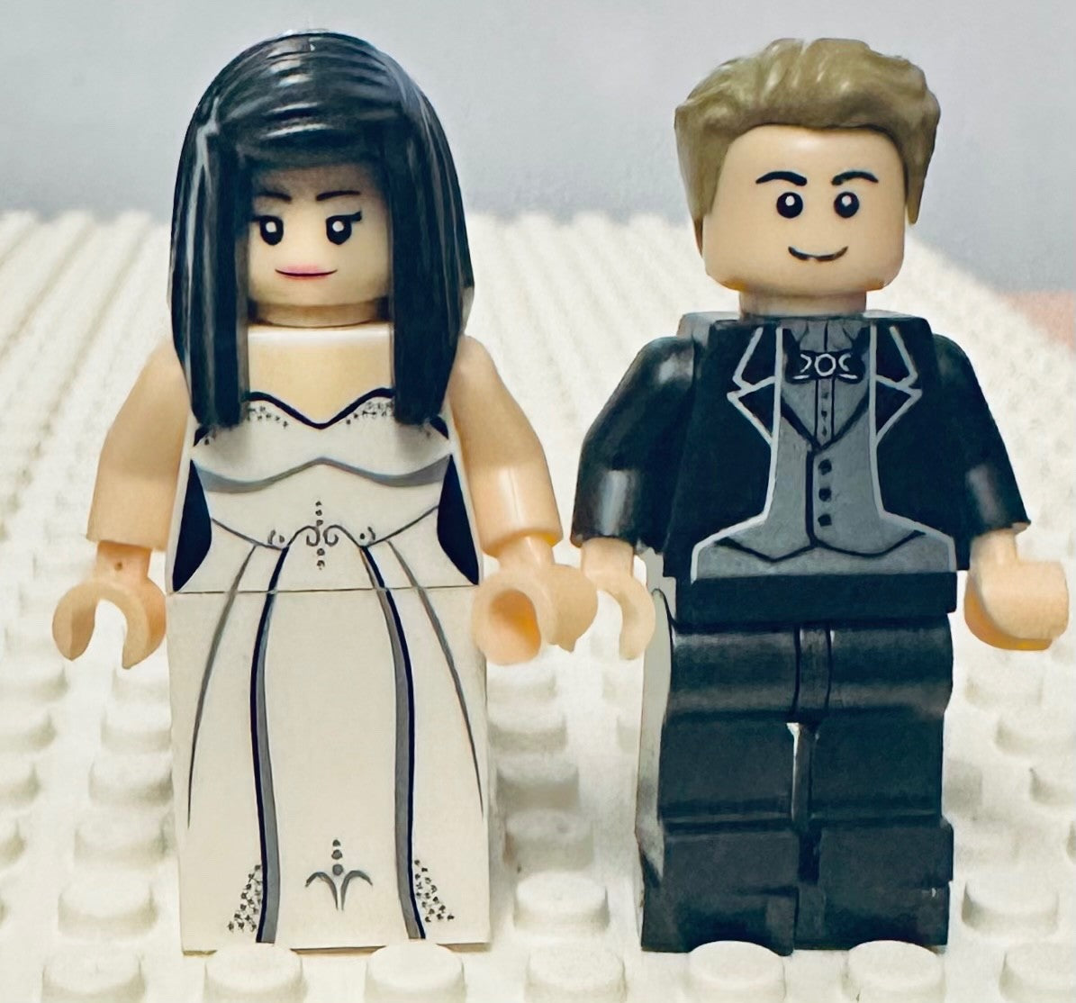 Bride & Groom Wedding Figure couple mini blocks Cake Topper MR & MR MRS & MRS