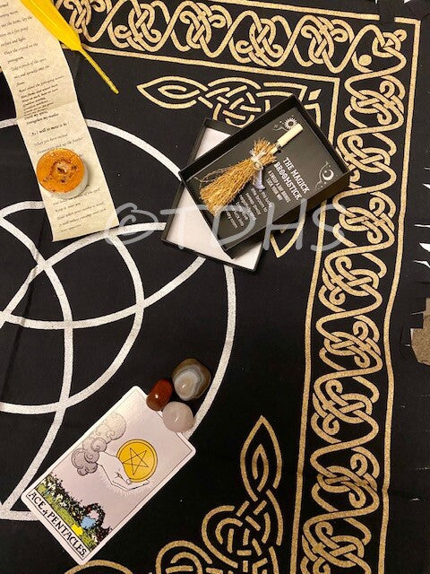 Triquetra Altar Cloth 65x65cm Gold Silver Black Three Gothic Wicca Witchcraft