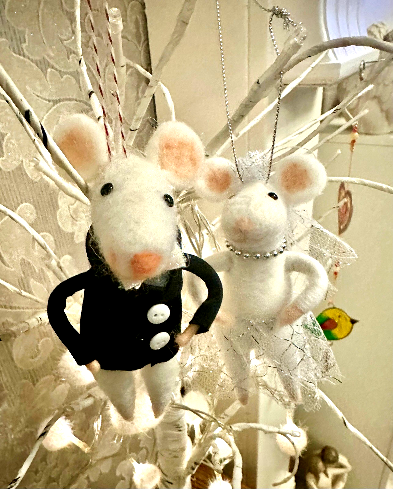 FELT WEDDING MICE MOUSE BRIDE GROOM CAKE TOPPER HANGING TREE GIFT NEEDLE FELTED