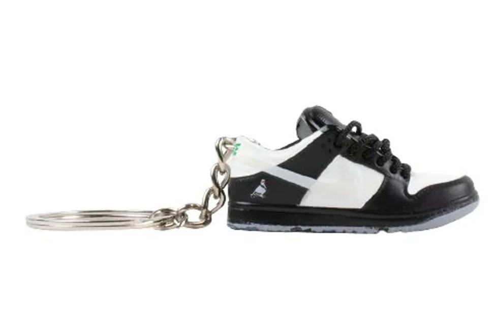 Nike Keyring Dunks Black Staple Pigeon Low SB Trainer Sneaker 3D Keychain + Box