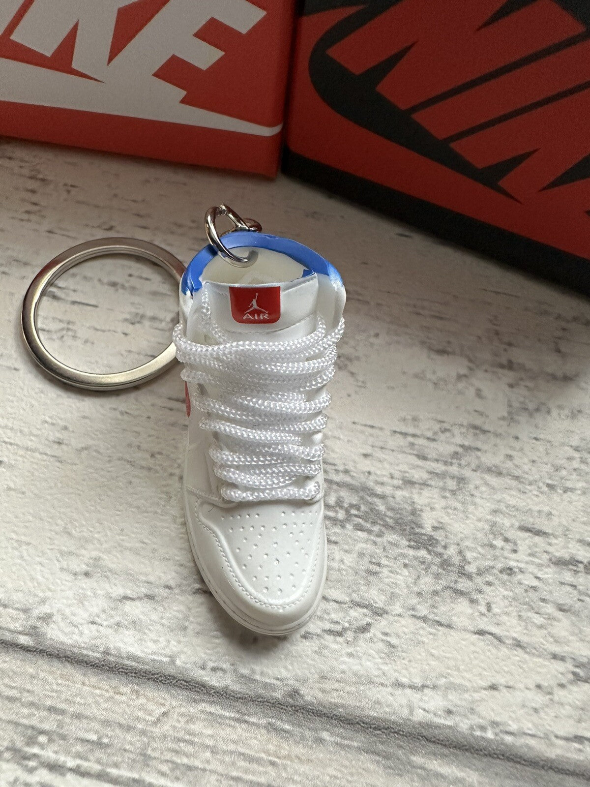 Nike Mini Jordan 3D Trainer sneaker Keyring Blue Red White Lace shoe Gift Box