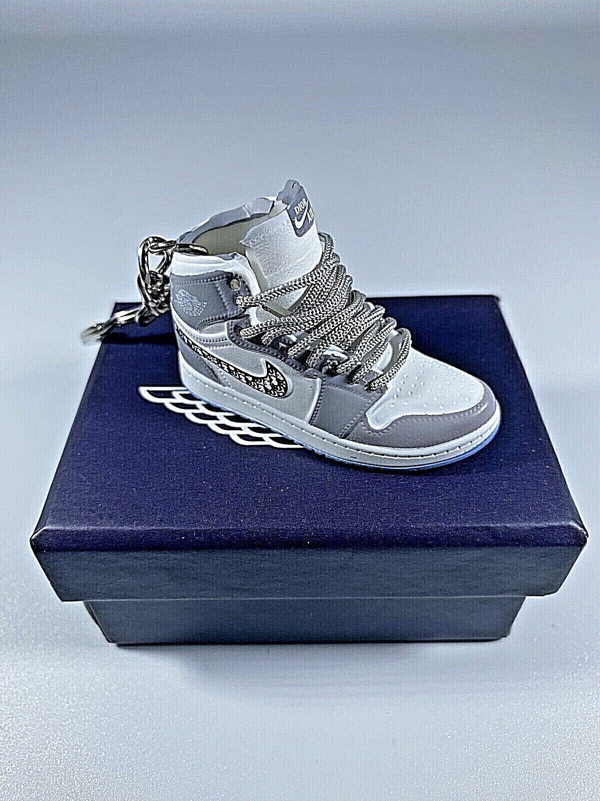 Mini Nike Keyring Sneakers 🔥3D Jordan 1 keychain Trainer Sports Shoe & gift box