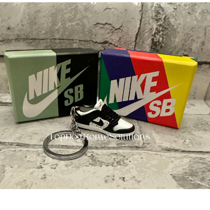 Nike Trainer 3D Pandas Black Stars SB Dunk Low Keychain Keyring only no box