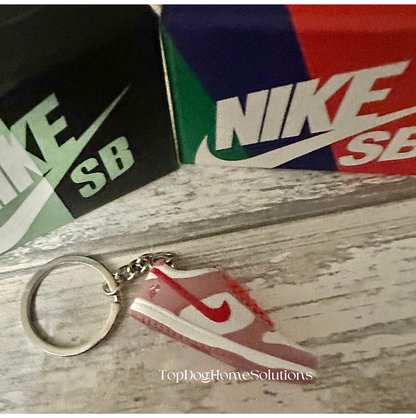 Nike Keyring Dunks Strange Love Low SB Trainer Sneaker Pink 3D Keychain Box Gift