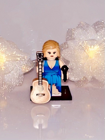 Cute Taylor Inspired 3D Mini Figure On Stand Eras Gift Cake Topper Brick