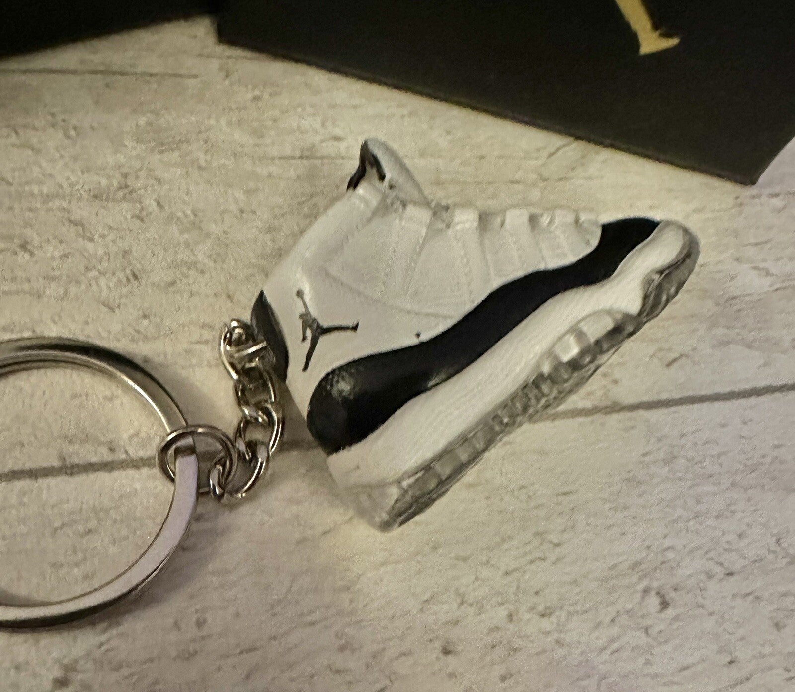 Mini Nike Keyring Jordan 11 3D Trainer sneaker White shoe Gift Box Car Key Chain