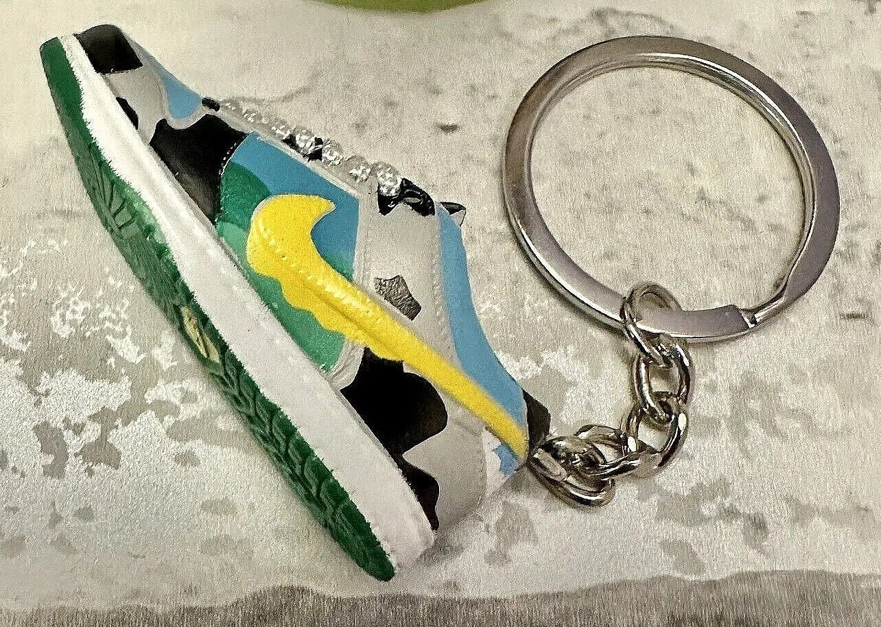 3D Nike Keyring Key Chain Trainer Ben & Jerry’s SB Low Chunky Dunky Dunks Gift