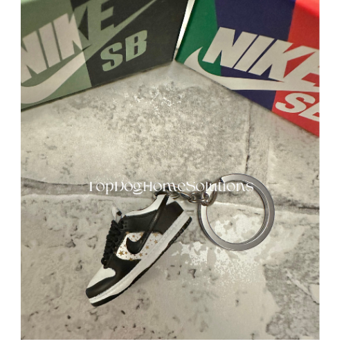 Nike Trainer 3D Pandas Black Stars SB Dunk Low Keychain Keyring only no box
