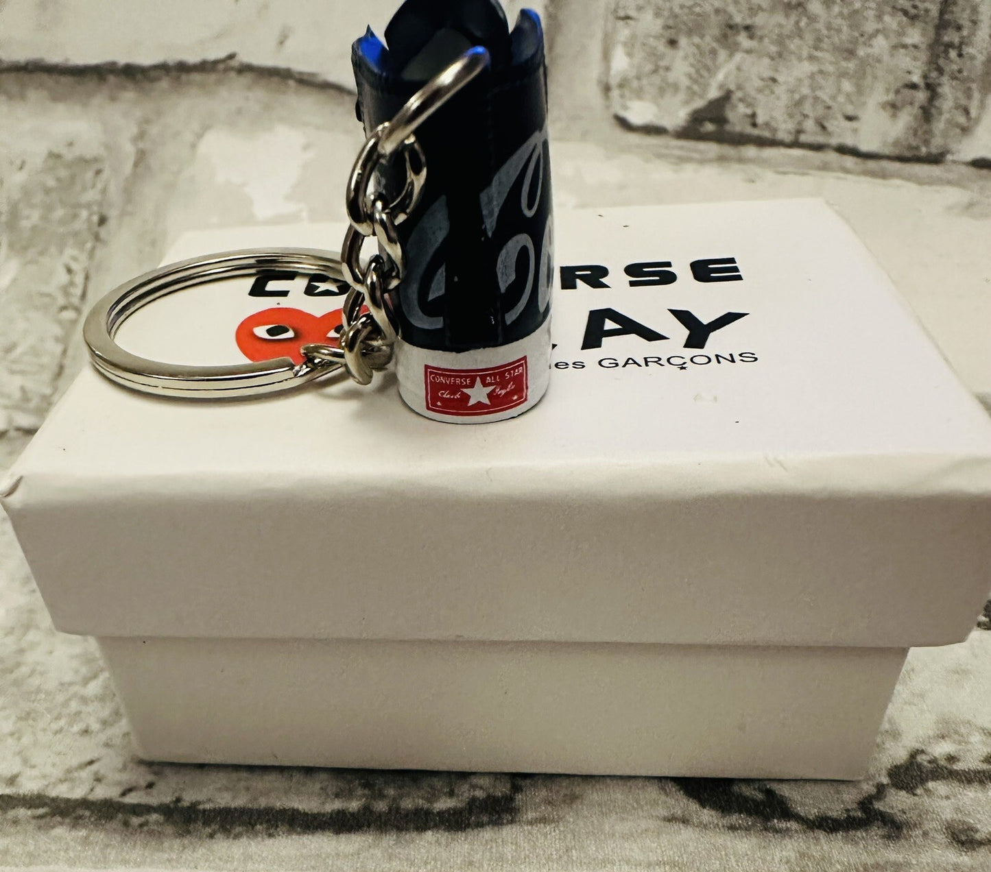 Black Converse Sneaker Keyring Coke Chuck Taylor AllStar Coca Cola High Gift Box