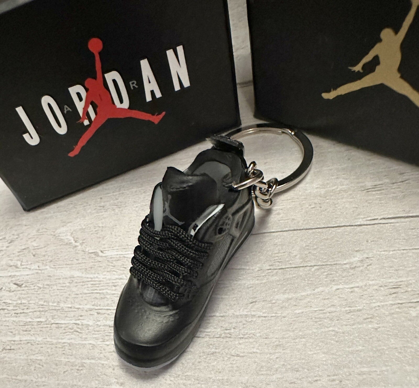 Mini Nike Jordan 4 3D Trainer sneaker Keyring Black Cats shoe Gift Box