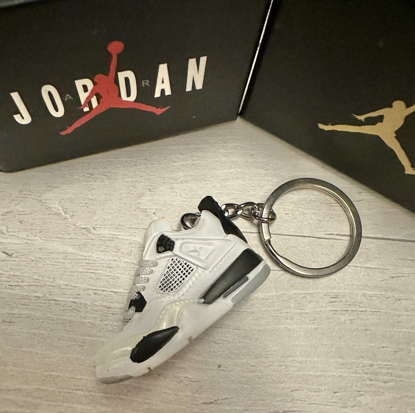 Mini Nike Jordan 4 3D Trainer sneaker Keyring White Black JumpMan shoe Gift Box