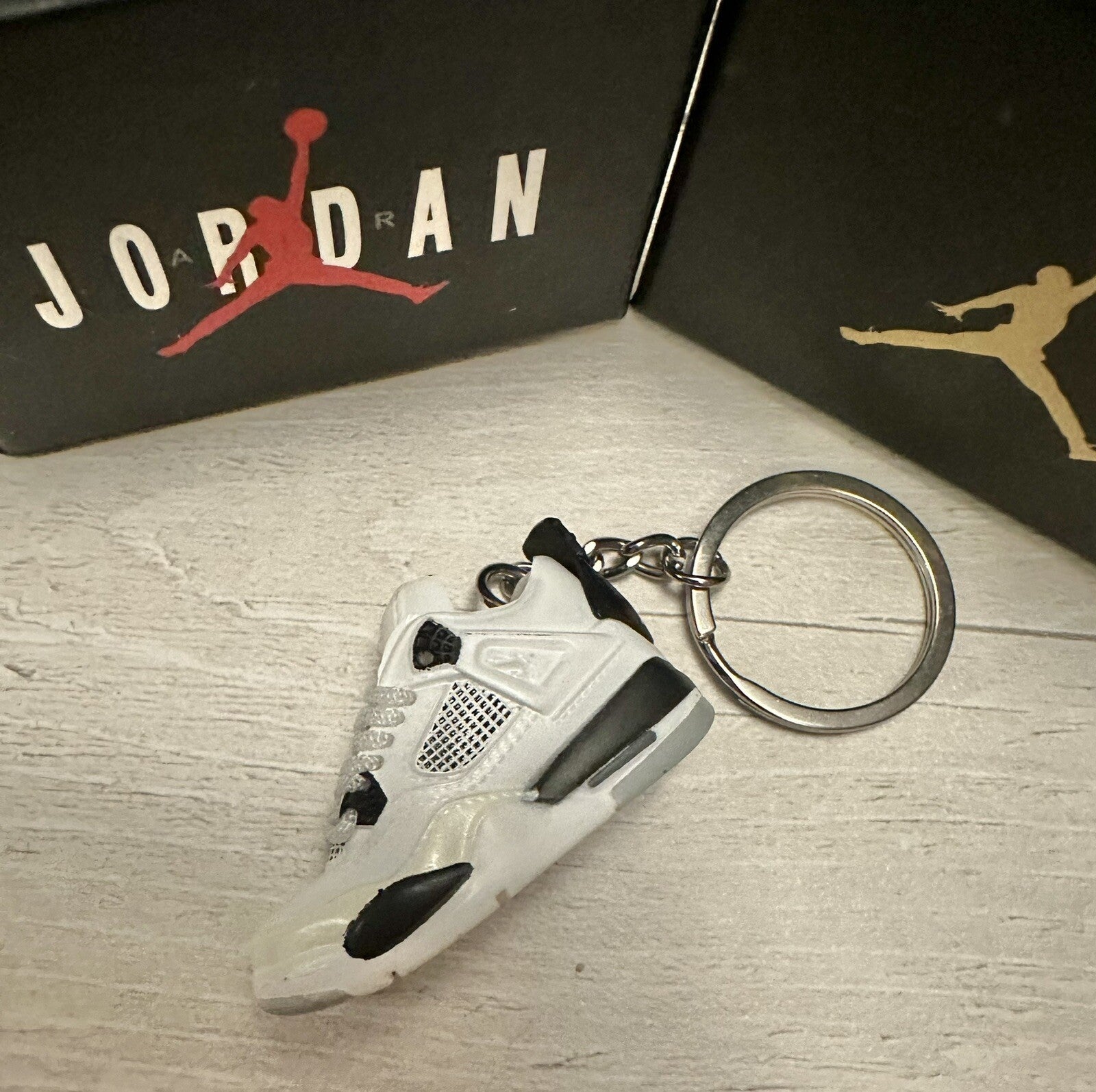 Mini Nike Jordan 4 3D Trainer sneaker Keyring White Black JumpMan shoe Gift Box