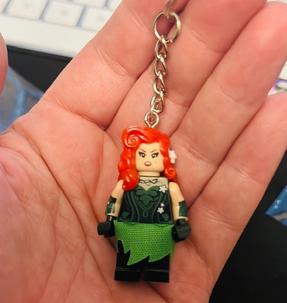 Poison Ivy Green DC Keyring Car Keys Superhero Mini Figure Gift Inc Gift Bag