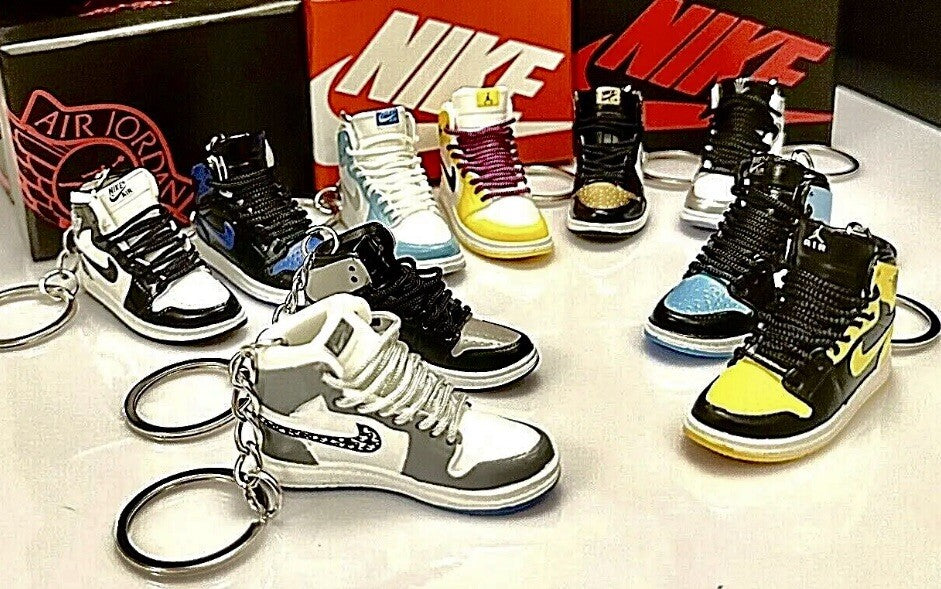 Mini Nike Keyring Sneakers 🔥3D Jordan 1 keychain Trainer Sports Shoe & gift box