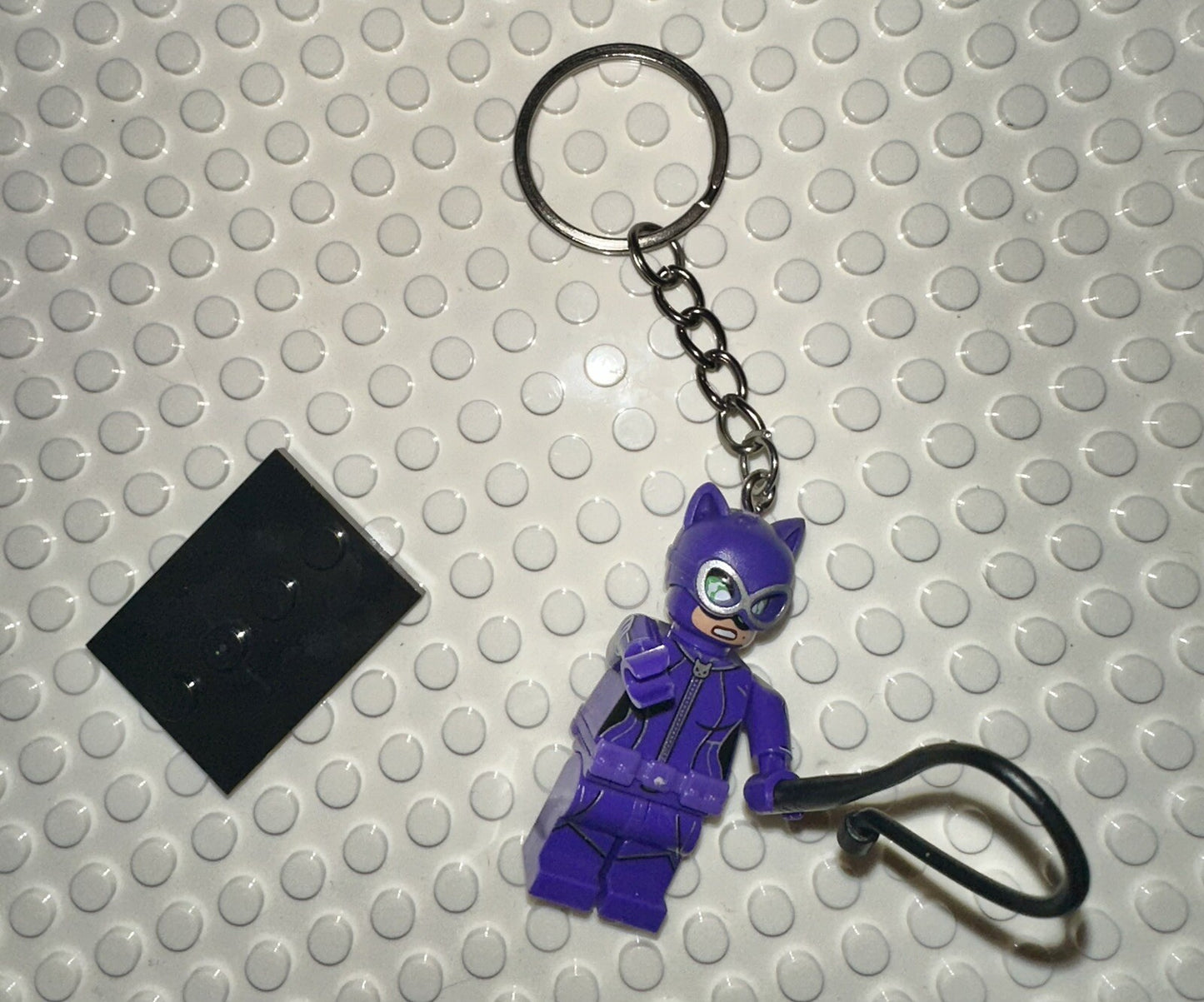 Cat woman Purple Bricks keyring super heroes DC Gift Comic Inc Gift Bag