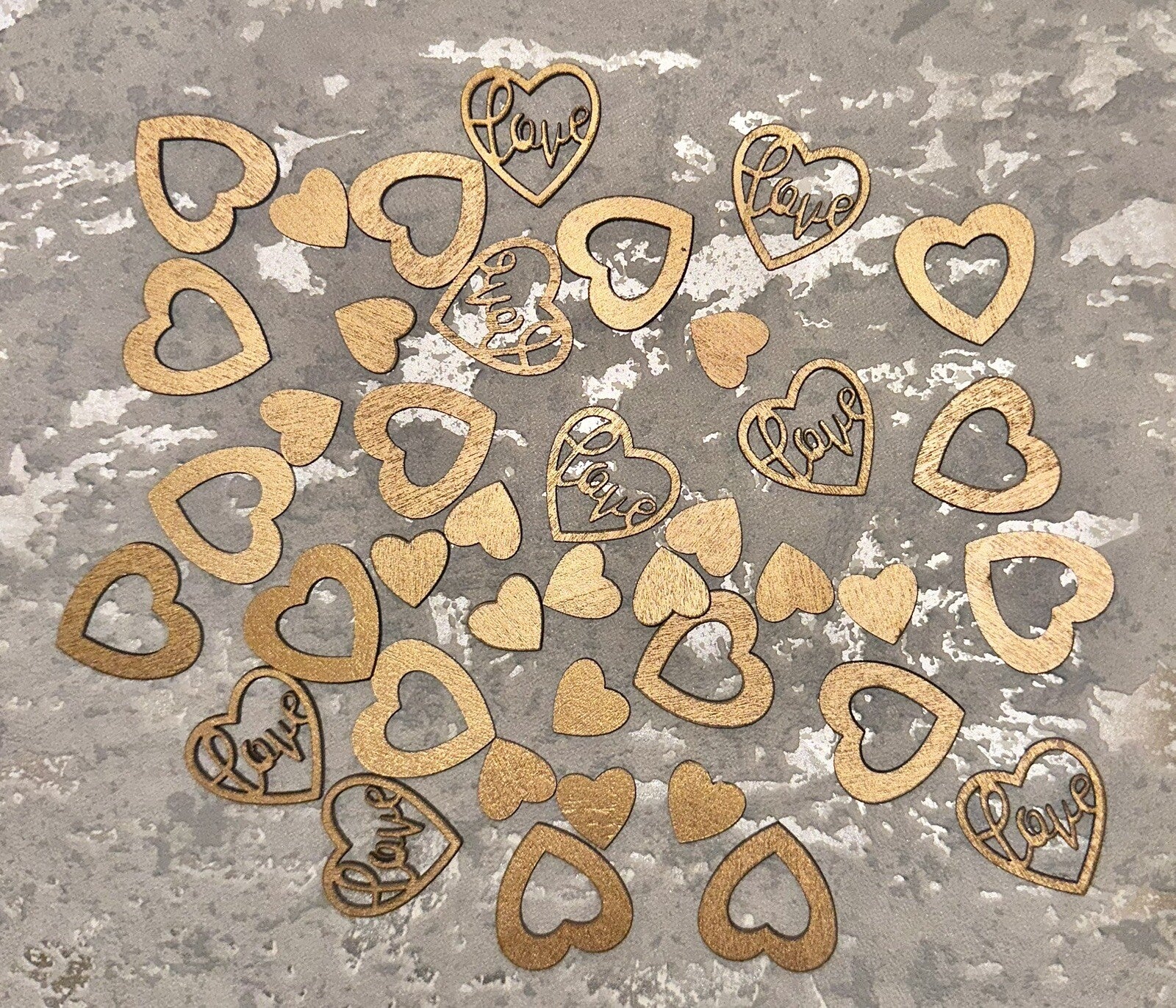 Valentine’s Table Decorations Rustic Small Wooden Hearts & Worded Love Confetti