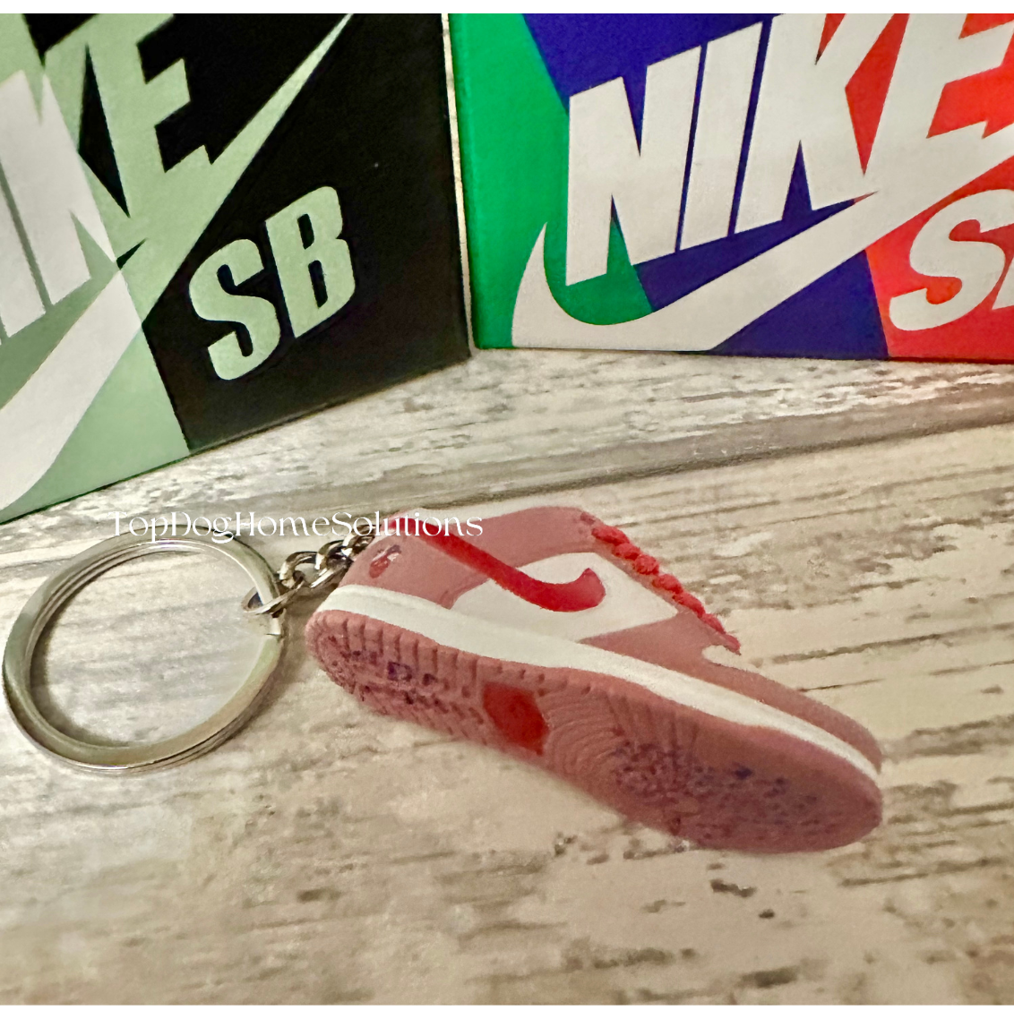 Nike Keyring Dunks Strange Love Low SB Trainer Sneaker Pink 3D Keychain Box Gift