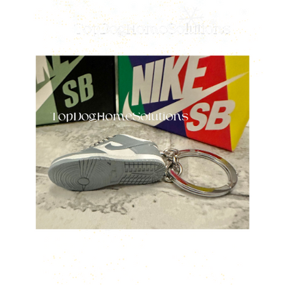 Nike Keyring Dunks SB Trainer Low White Grey Fog Sneaker 3D Keychain Box Gift