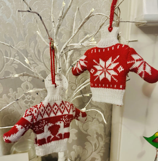 Mini Christmas Knitted Jumper Hanging Decoration Set 2 Gift Xmas Red White Wool.