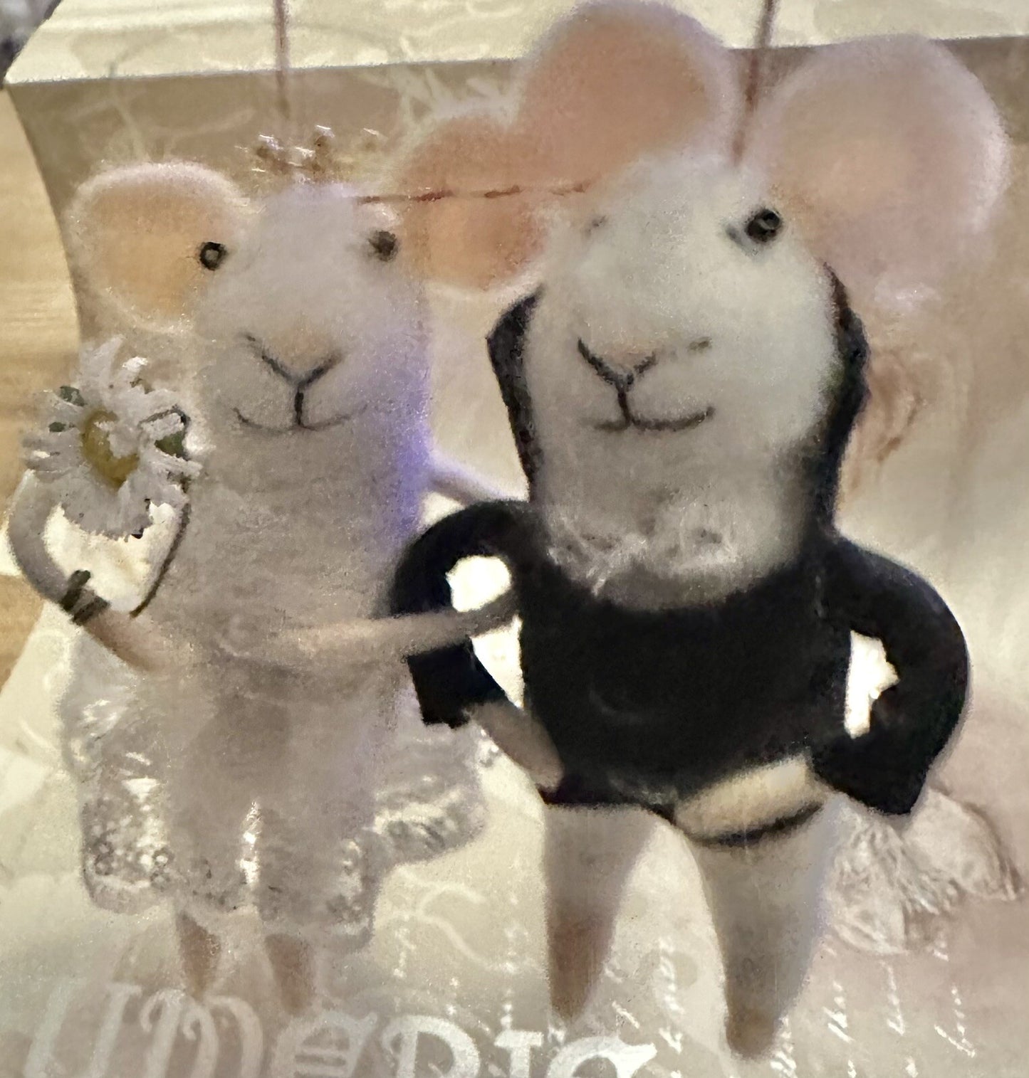 FELT WEDDING MICE MOUSE BRIDE GROOM CAKE TOPPER HANGING TREE GIFT NEEDLE FELTED