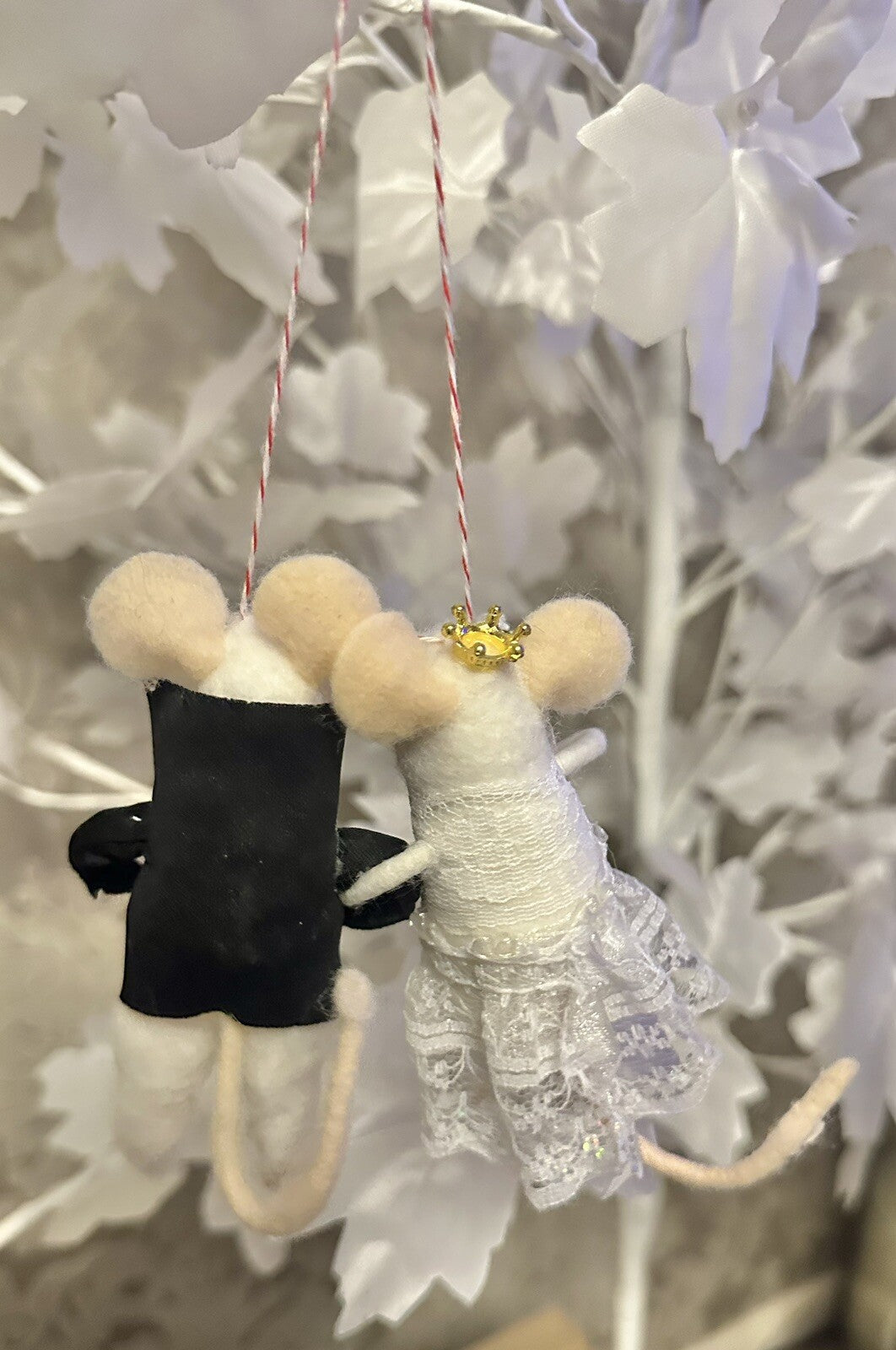 FELT WEDDING MICE MOUSE BRIDE GROOM CAKE TOPPER HANGING TREE GIFT NEEDLE FELTED