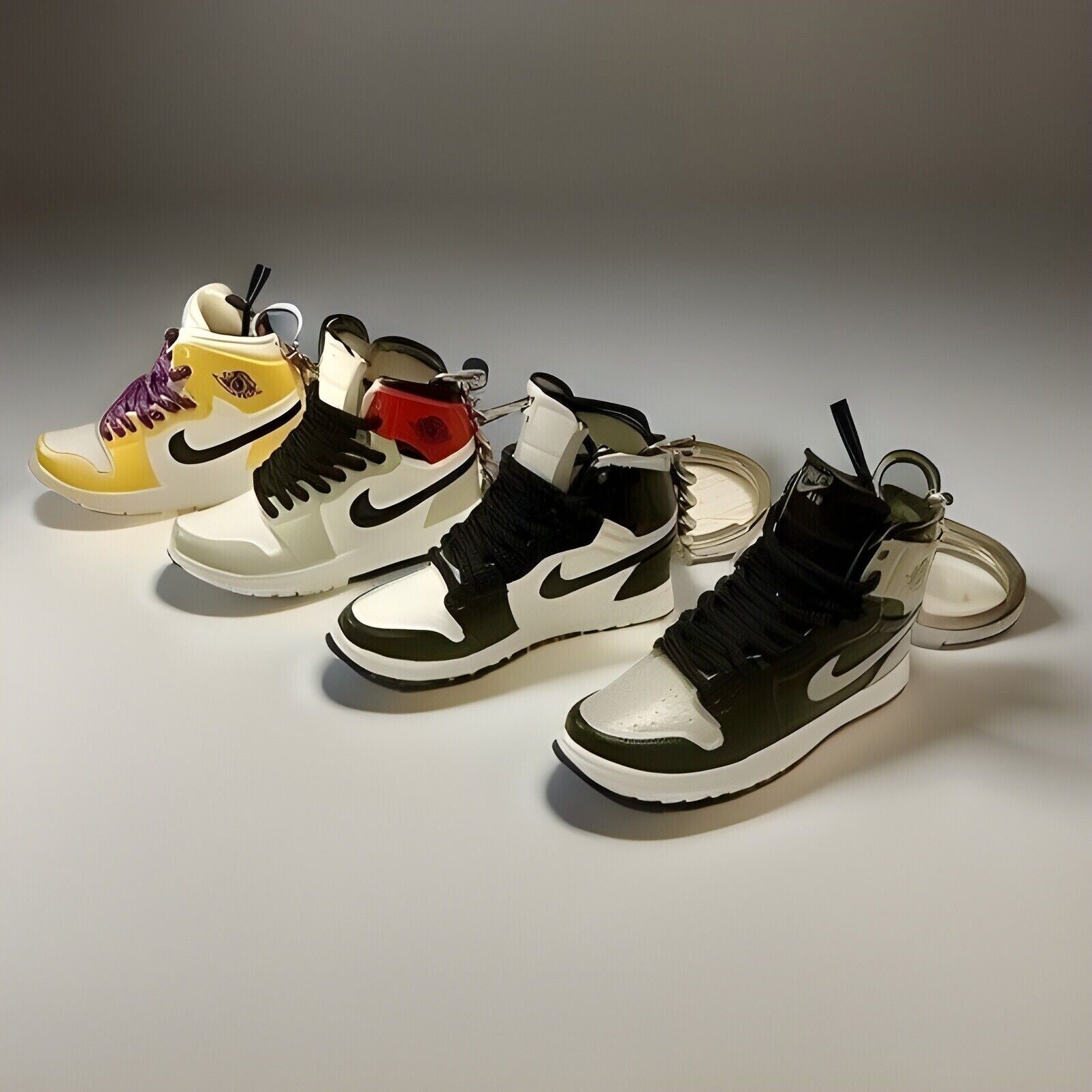 Mini Nike Keyring Sneakers 🔥3D Jordan 1 keychain Trainer Sports Shoe & gift box