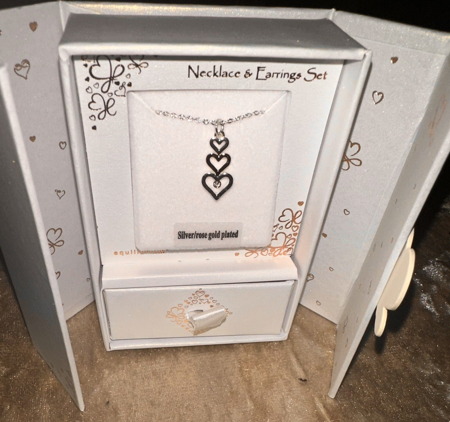 Ladies Valentines Necklace Earrings Jewellery Box Gift Set Silver Rose Gold