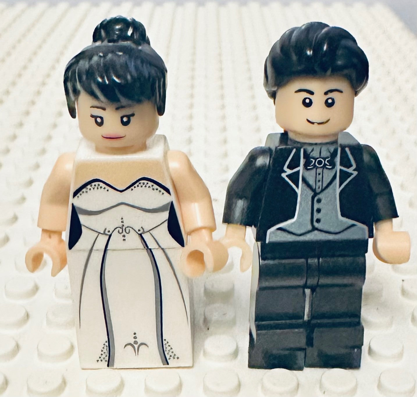 Bride & Groom Wedding Figure couple mini blocks Cake Topper MR & MR MRS & MRS