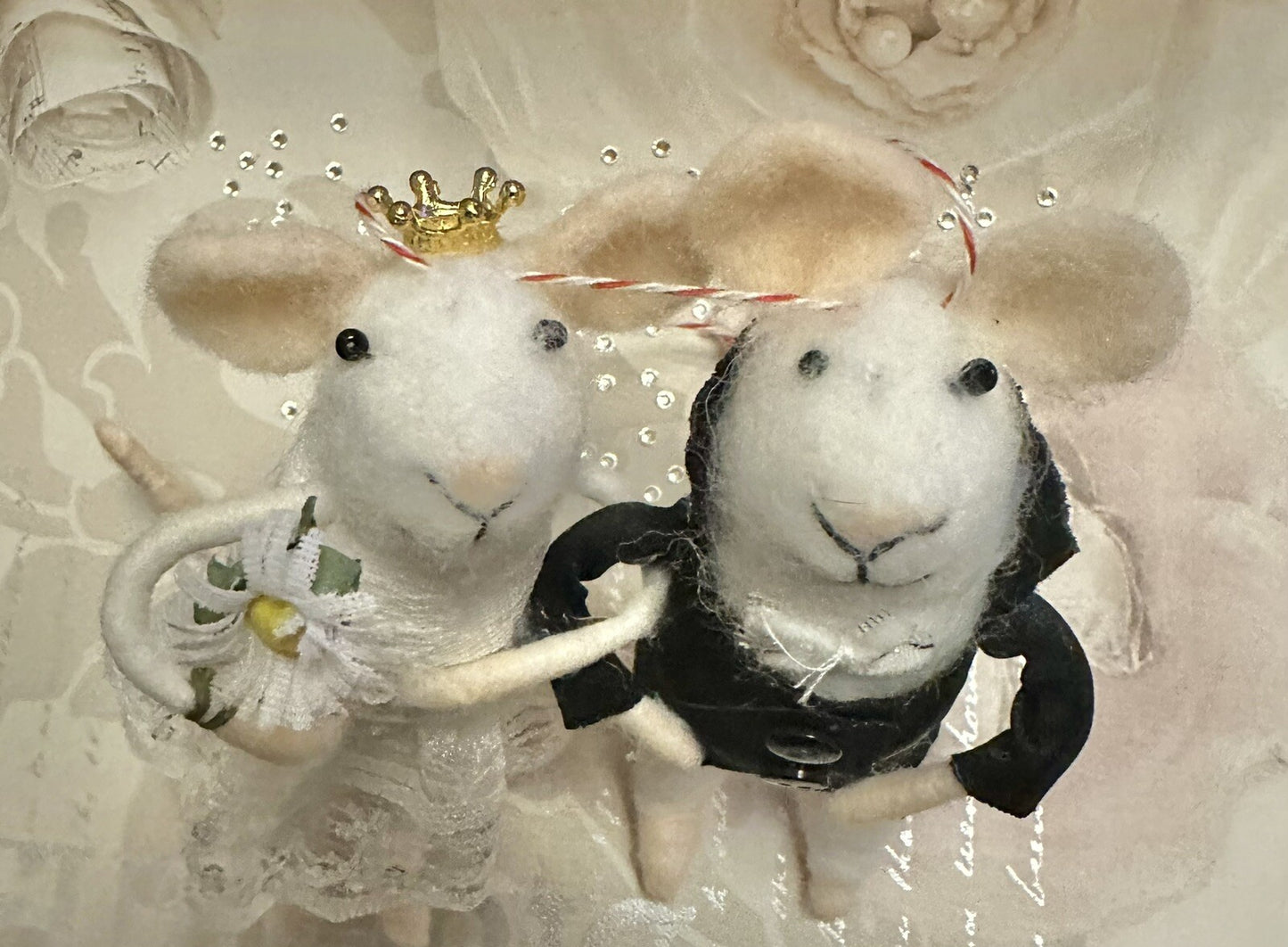 FELT WEDDING MICE MOUSE BRIDE GROOM CAKE TOPPER HANGING TREE GIFT NEEDLE FELTED