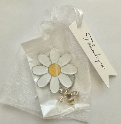 Flower Glitter Bee Daisy Keyring Pendant Charm Bag Car Keys Key Chain Gift Bag