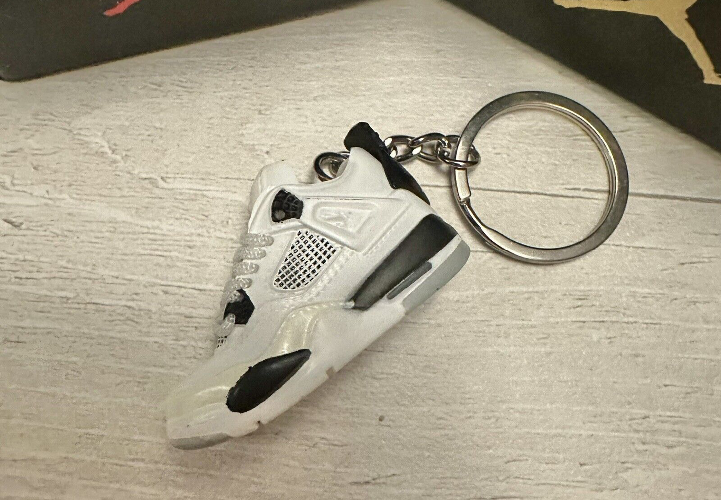 Mini Nike Jordan 4 3D Trainer sneaker Keyring White Black JumpMan shoe No Box
