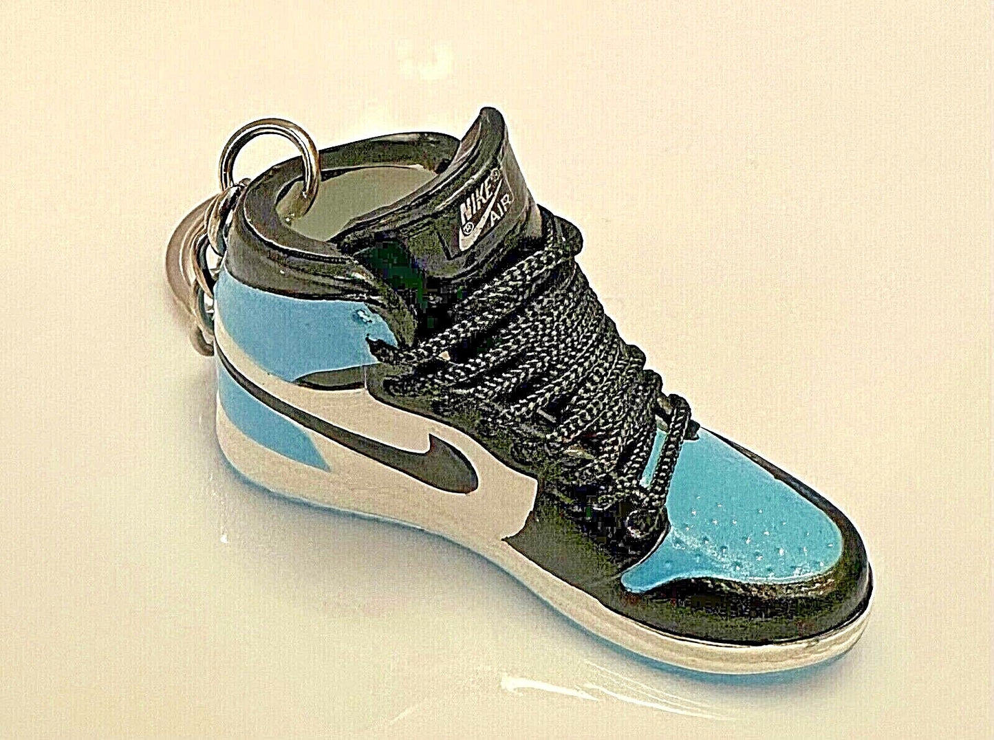 Mini Nike Keyring Sneakers 🔥3D Jordan 1 keychain Trainer Sports Shoe & gift box