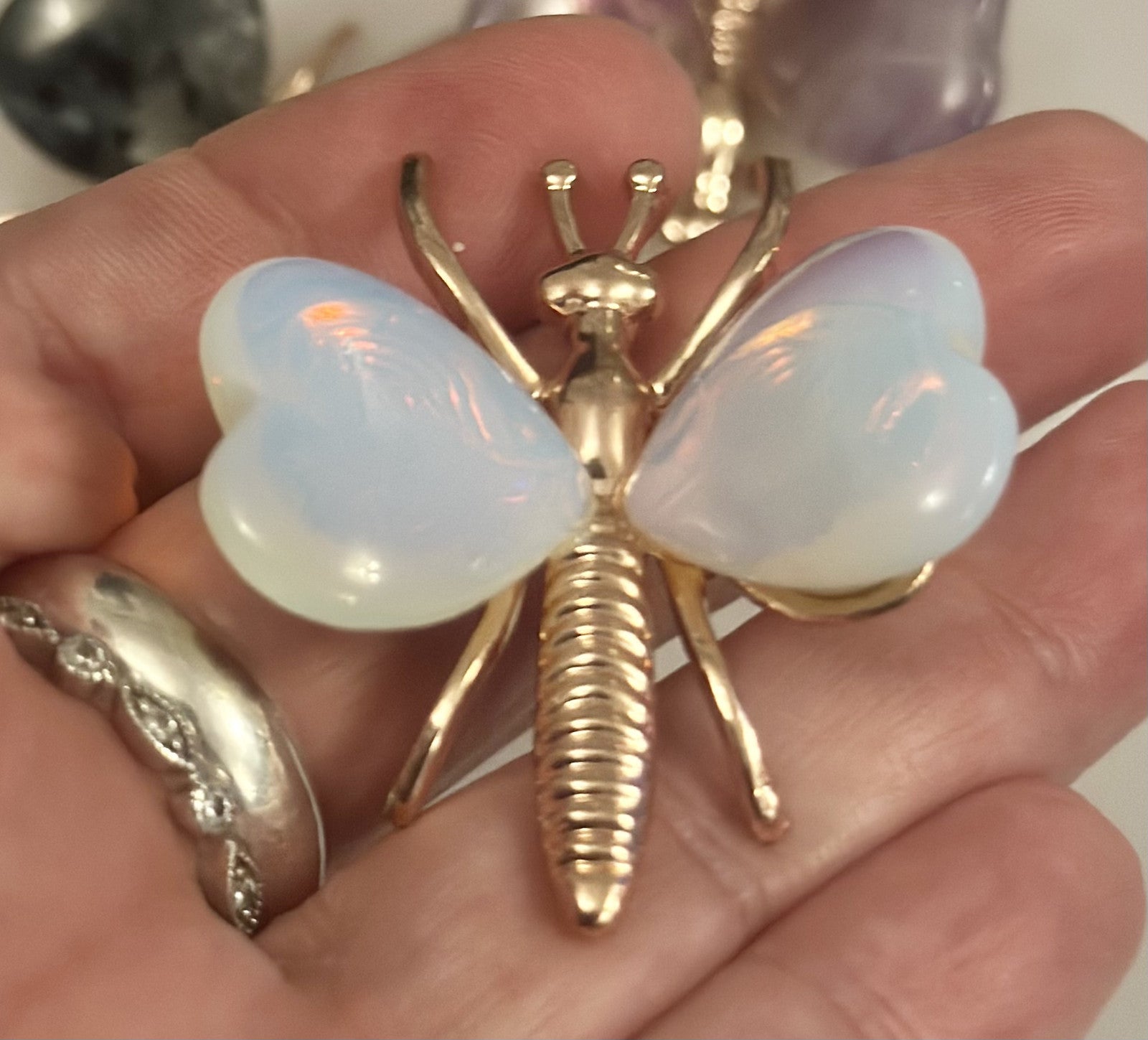 Natural Crystal Heart Stone Wings Silver Butterfly Energy Animal Ornament  Gift