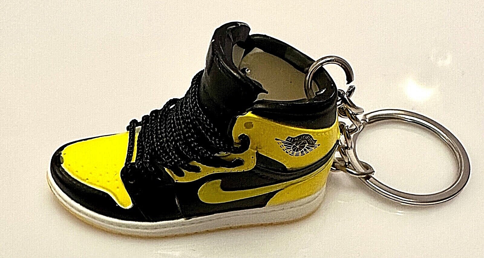 Mini Nike Keyring Sneakers 🔥3D Jordan 1 keychain Trainer Sports Shoe & gift box