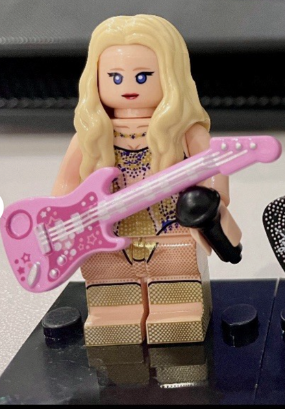 Cute Set 3 Taylor Inspired 3D Mini Figure On Stand Eras Gift Cake Topper Brick