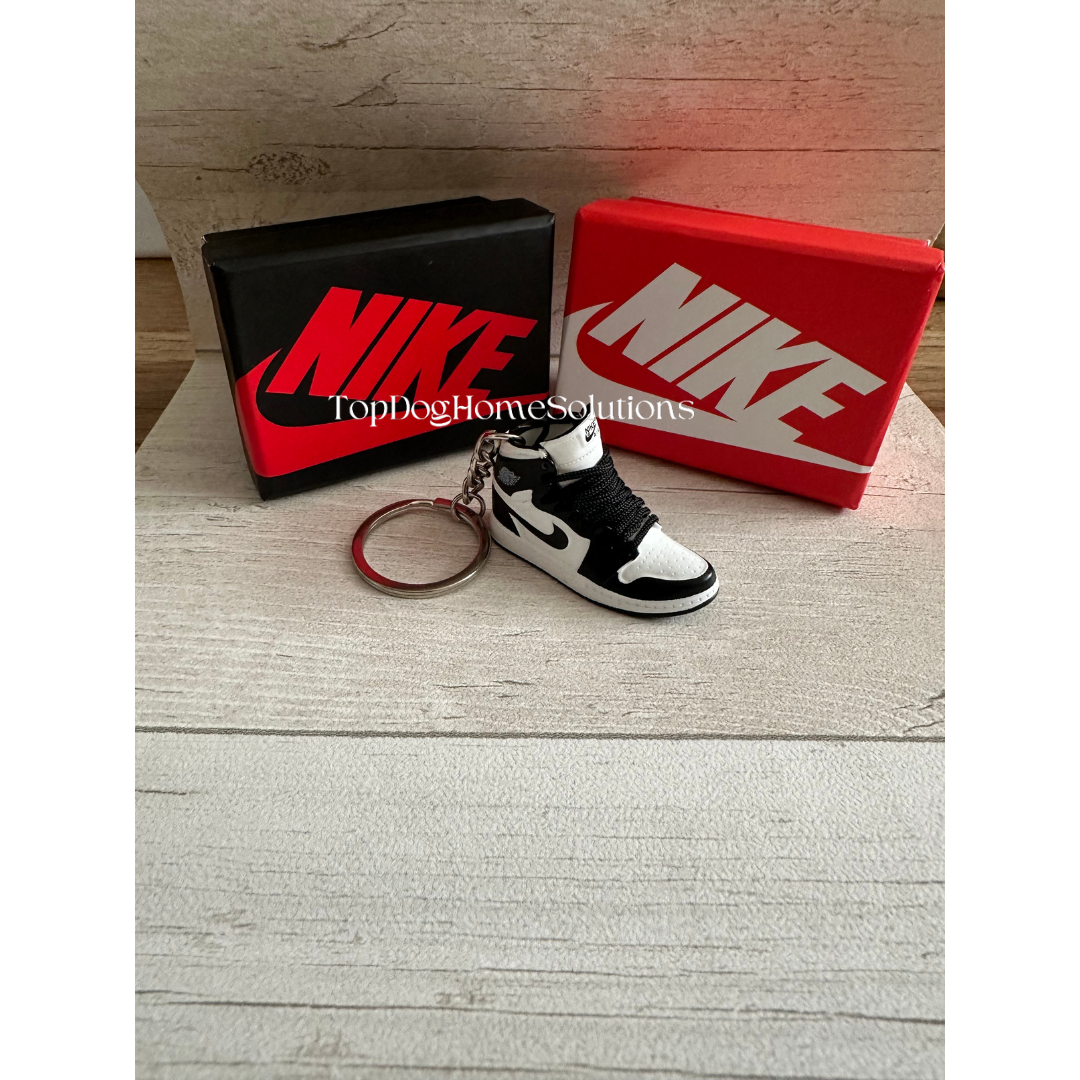 Mini Nike Keyring Sneakers 🔥3D Jordan 1 keychain Trainer Sports Shoe & gift box